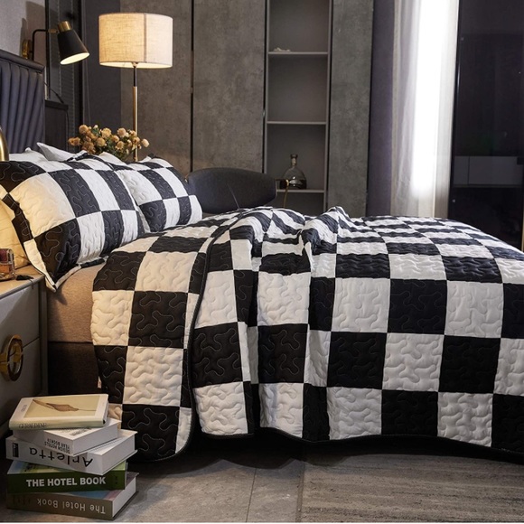 Checkered Quilt Set Queen Size Geometric Plaid/Grid Pattern - Picture 5 of 7